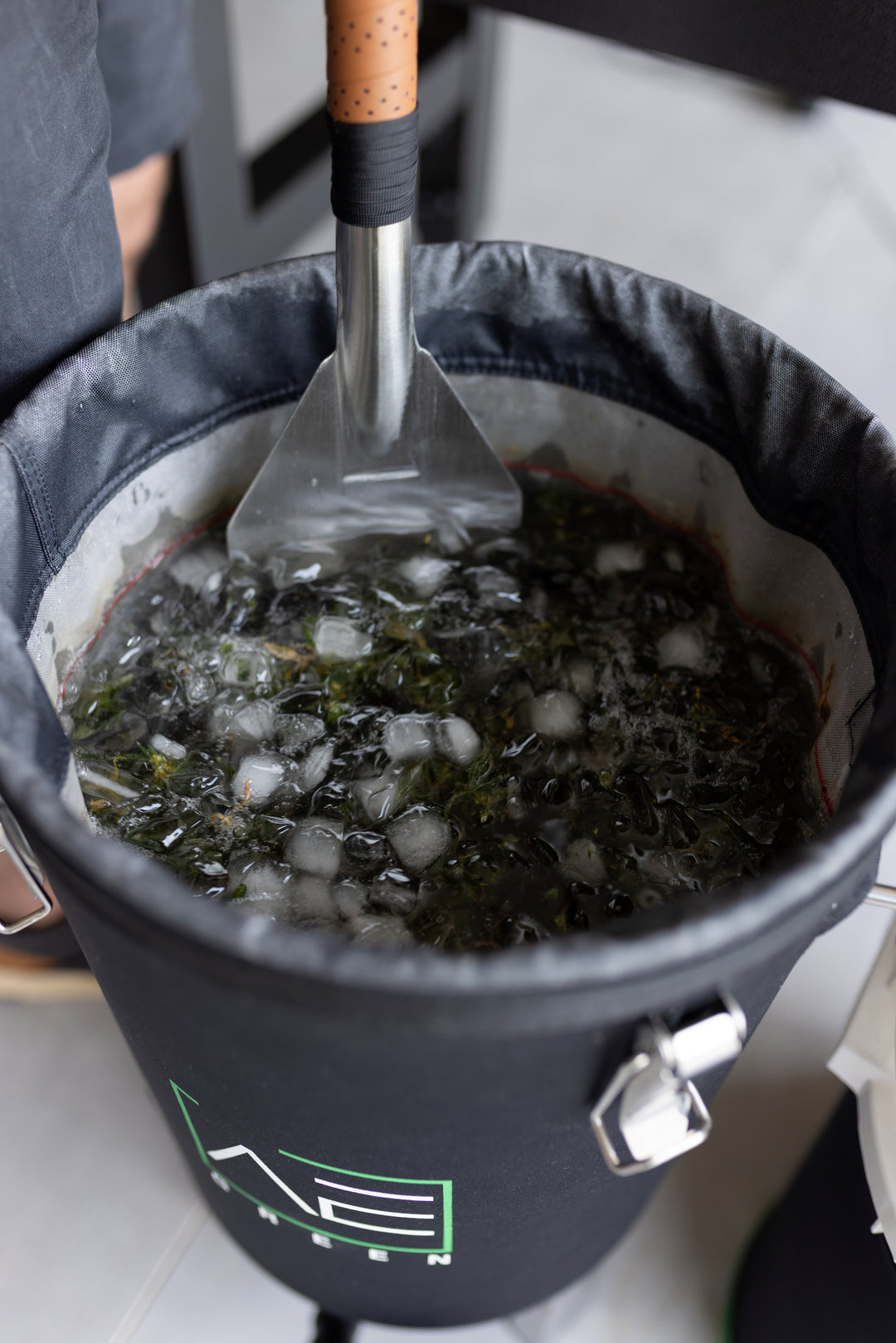 Manual Hash Washer | Best Bubble Hash Washing Machine - Aether Green