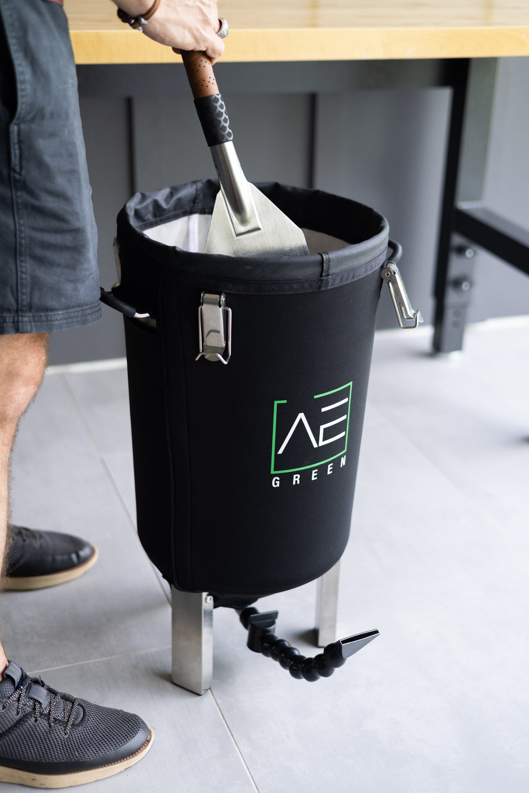 Product Photo - Manual Hash Washer